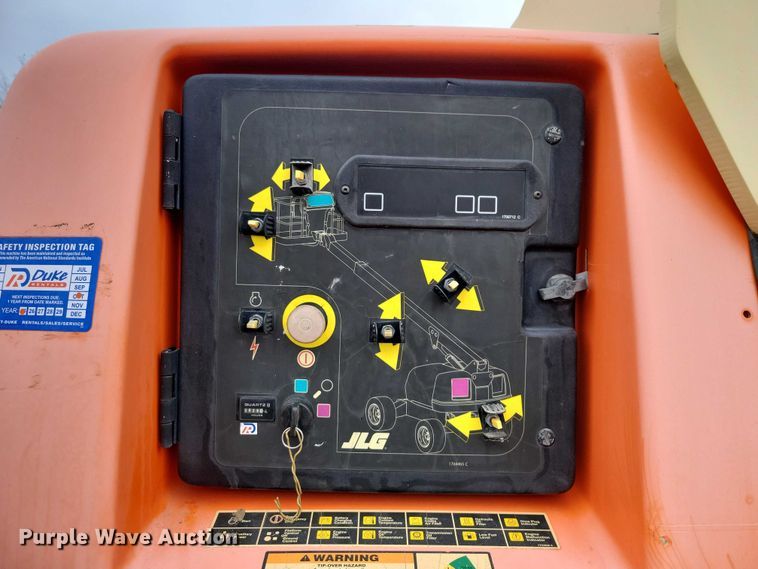 image for item NO9863 2006 JLG 400S boom lift