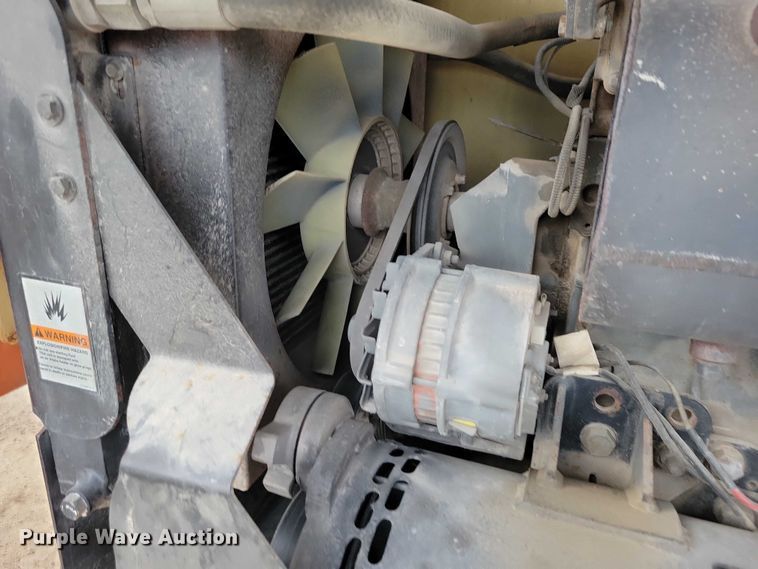 image for item NO9863 2006 JLG 400S boom lift