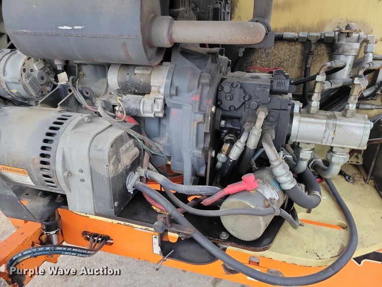 image for item NO9863 2006 JLG 400S boom lift