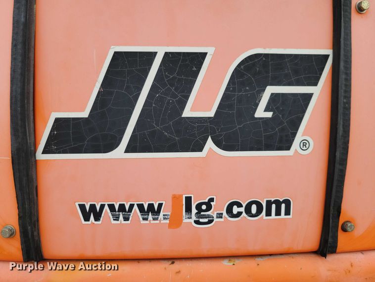 image for item NO9863 2006 JLG 400S boom lift