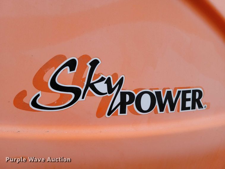 image for item NO9863 2006 JLG 400S boom lift