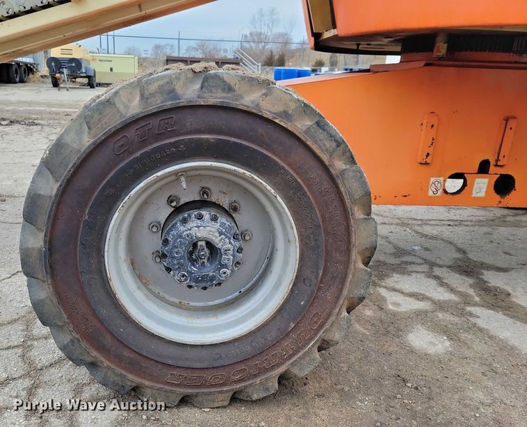 image for item NO9863 2006 JLG 400S boom lift