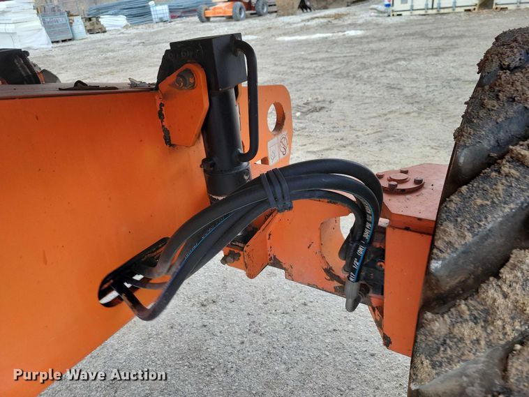 image for item NO9863 2006 JLG 400S boom lift