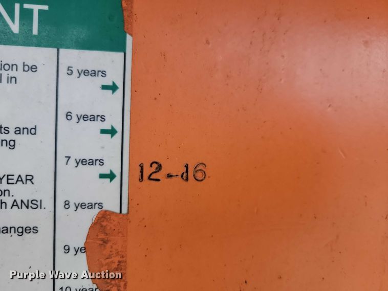 image for item NO9863 2006 JLG 400S boom lift