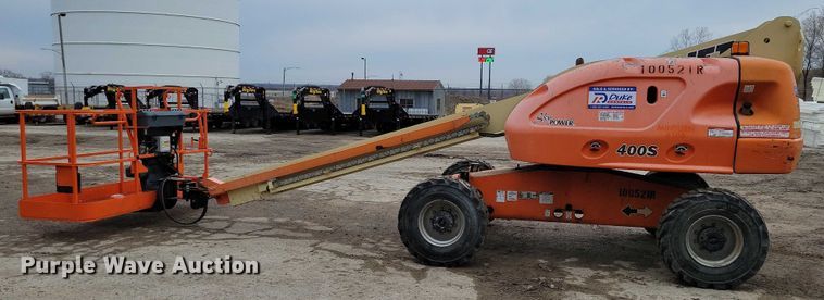 image for item NO9864 2007 JLG 400S boom lift
