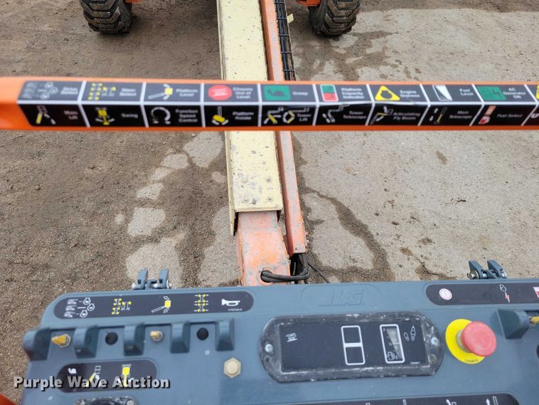 image for item NO9864 2007 JLG 400S boom lift