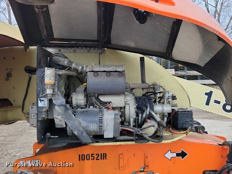 image for item NO9864 2007 JLG 400S boom lift