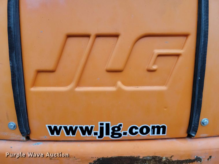 image for item NO9864 2007 JLG 400S boom lift