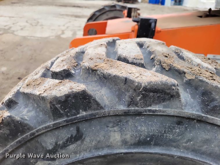 image for item NO9864 2007 JLG 400S boom lift