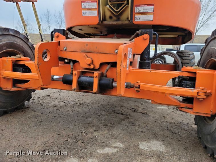 image for item NO9864 2007 JLG 400S boom lift