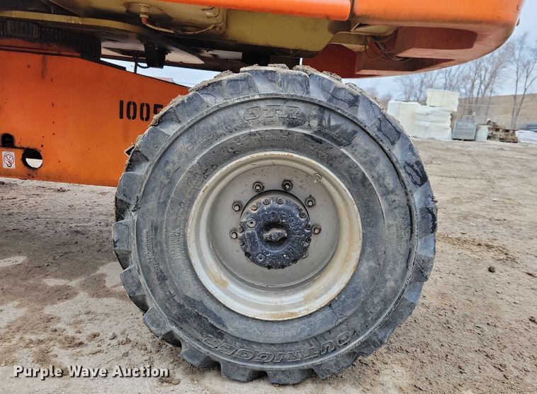 image for item NO9864 2007 JLG 400S boom lift