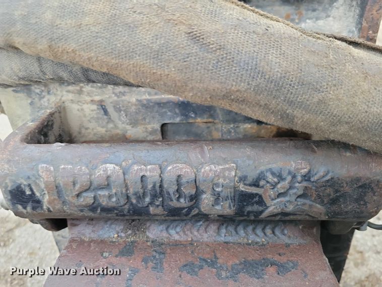 image for item NO9865 Bobcat MB5570 skid steer breaker