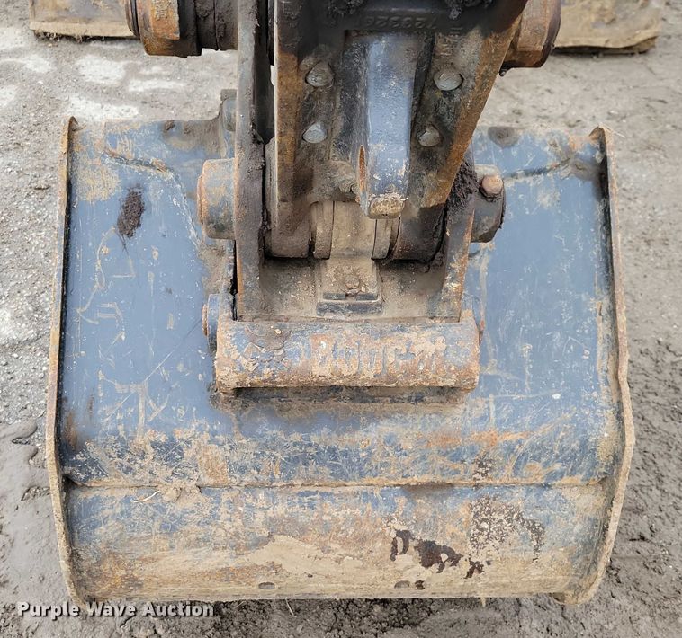 image for item NO9866 2017 Bobcat E50 mini excavator