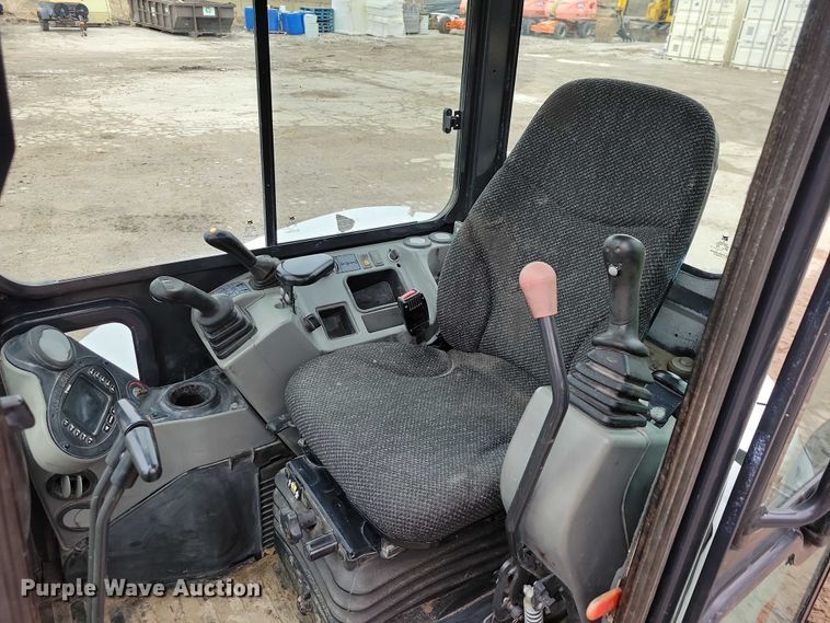 image for item NO9866 2017 Bobcat E50 mini excavator