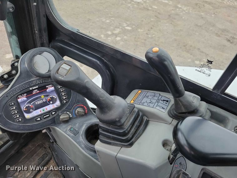 image for item NO9866 2017 Bobcat E50 mini excavator