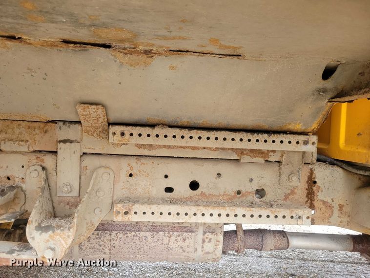 image for item NO9868 2005 Ford F350 dump bed pickup truck