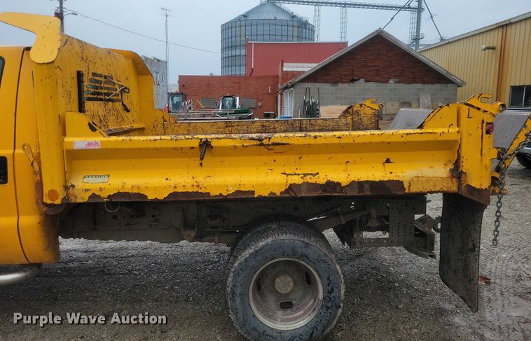 image for item NO9868 2005 Ford F350 dump bed pickup truck