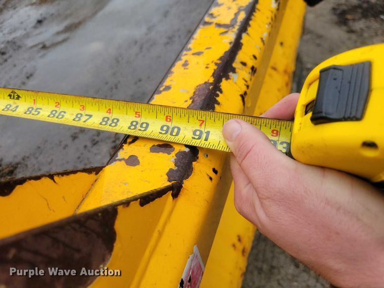 image for item NO9868 2005 Ford F350 dump bed pickup truck