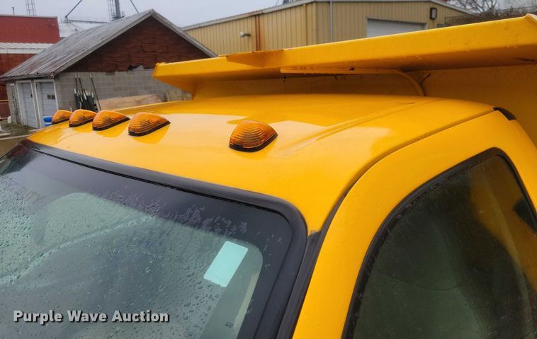 image for item NO9868 2005 Ford F350 dump bed pickup truck