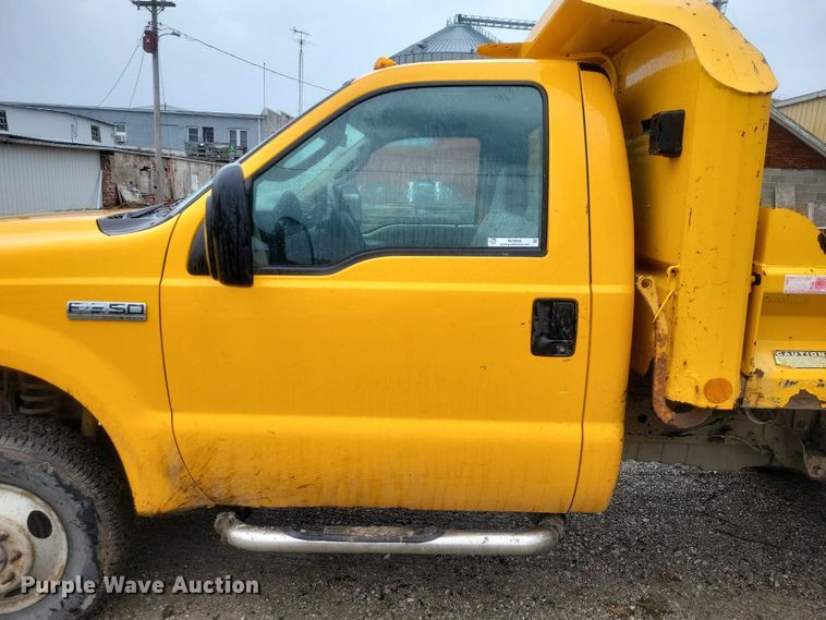 image for item NO9868 2005 Ford F350 dump bed pickup truck