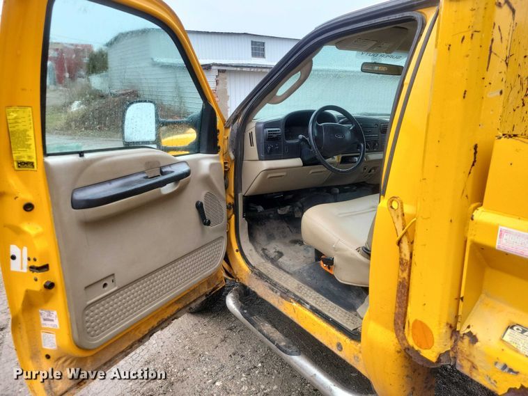 image for item NO9868 2005 Ford F350 dump bed pickup truck