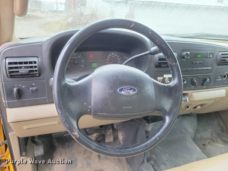 image for item NO9868 2005 Ford F350 dump bed pickup truck