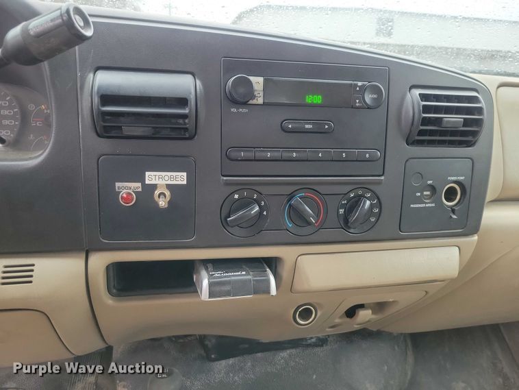 image for item NO9868 2005 Ford F350 dump bed pickup truck