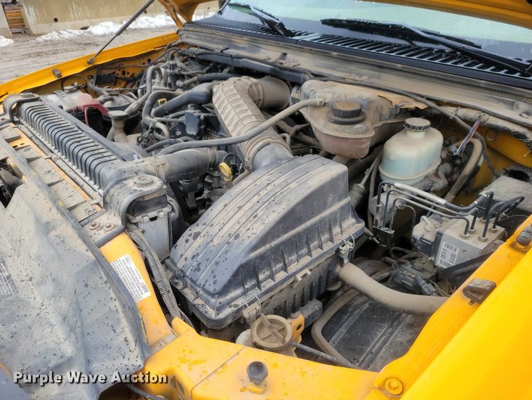 image for item NO9868 2005 Ford F350 dump bed pickup truck