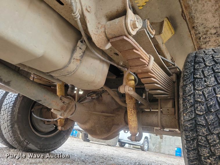 image for item NO9868 2005 Ford F350 dump bed pickup truck