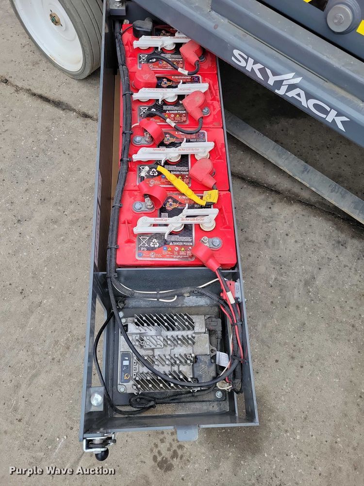 image for item NO9869 2020 SkyJack SJ4726 scissor lift