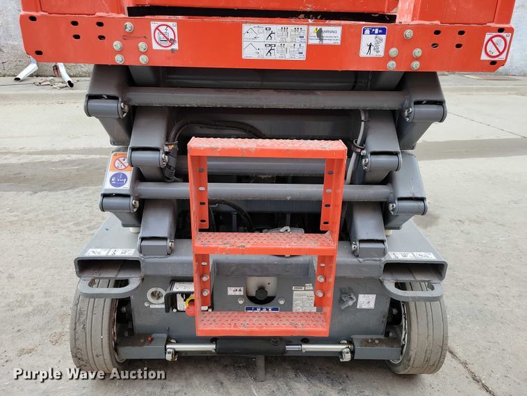 image for item NO9869 2020 SkyJack SJ4726 scissor lift