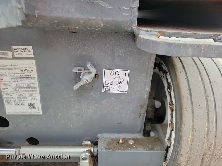 image for item NO9869 2020 SkyJack SJ4726 scissor lift