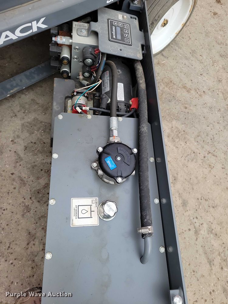 image for item NO9869 2020 SkyJack SJ4726 scissor lift