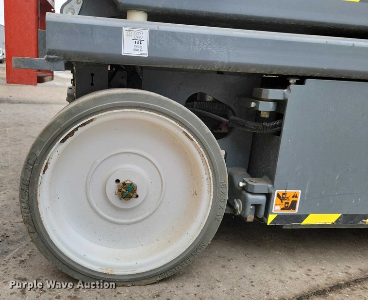 image for item NO9869 2020 SkyJack SJ4726 scissor lift