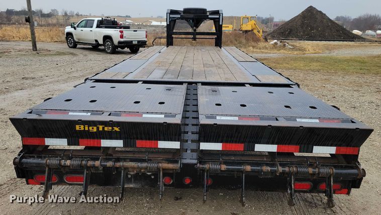 image for item NO9872 2022 BigTex 16GN equipment trailer