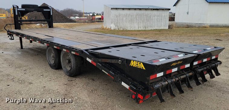 image for item NO9872 2022 BigTex 16GN equipment trailer