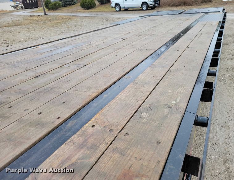 image for item NO9872 2022 BigTex 16GN equipment trailer