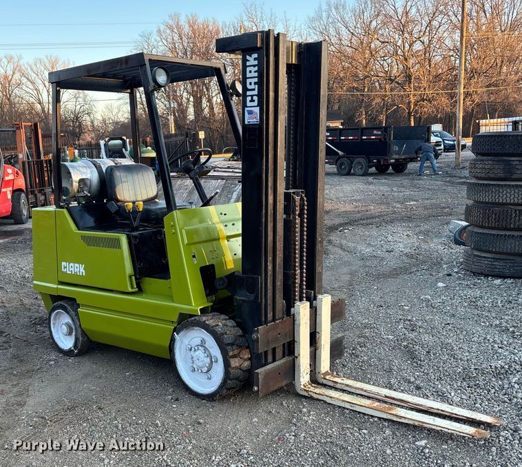 image for item OE9265 Clark GCX25 forklift