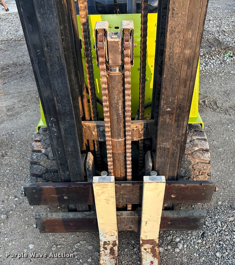 image for item OE9265 Clark GCX25 forklift
