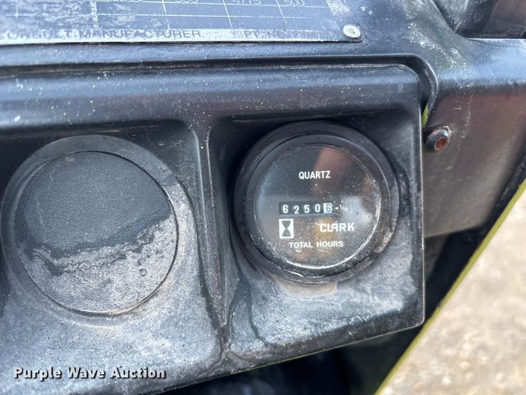 image for item OE9265 Clark GCX25 forklift