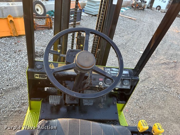 image for item OE9265 Clark GCX25 forklift
