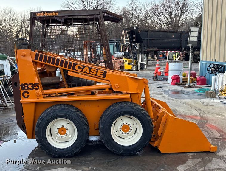image for item OE9266 1980 Case 1835 C skid steer loader