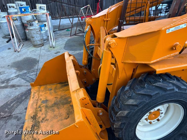 image for item OE9266 1980 Case 1835 C skid steer loader