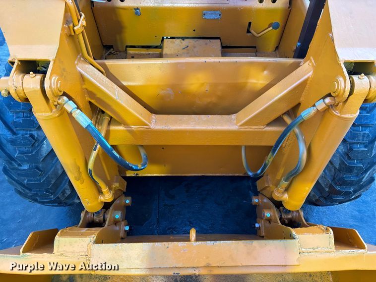 image for item OE9266 1980 Case 1835 C skid steer loader