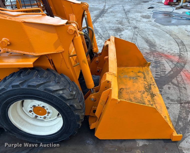 image for item OE9266 1980 Case 1835 C skid steer loader