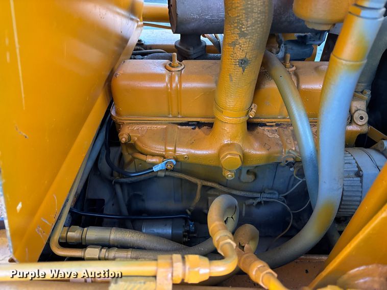 image for item OE9266 1980 Case 1835 C skid steer loader