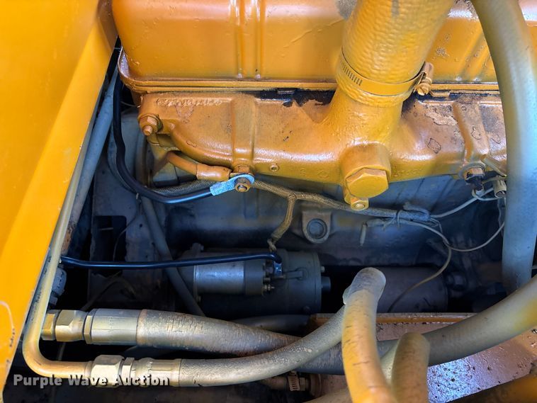 image for item OE9266 1980 Case 1835 C skid steer loader