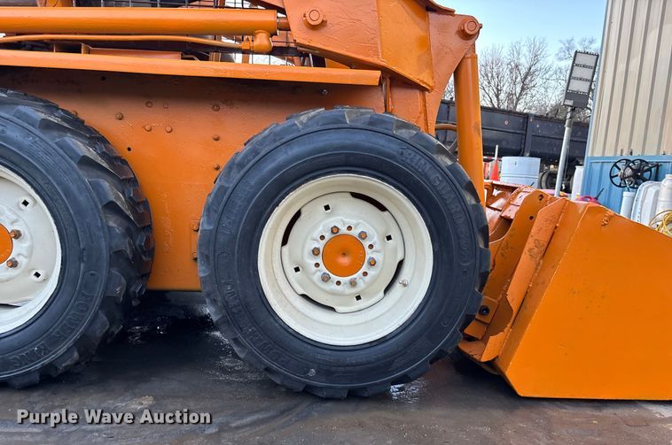 image for item OE9266 1980 Case 1835 C skid steer loader