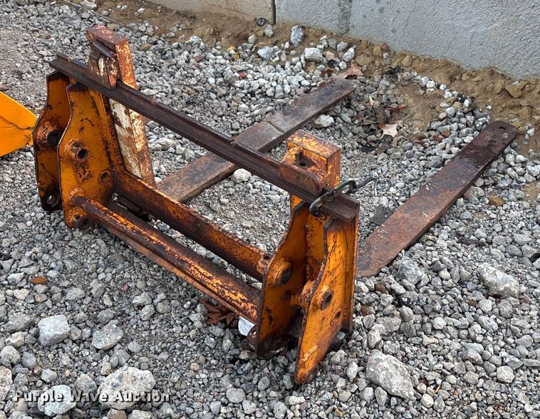 image for item OE9266 1980 Case 1835 C skid steer loader