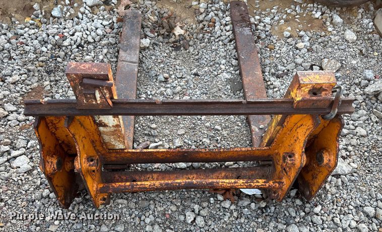 image for item OE9266 1980 Case 1835 C skid steer loader